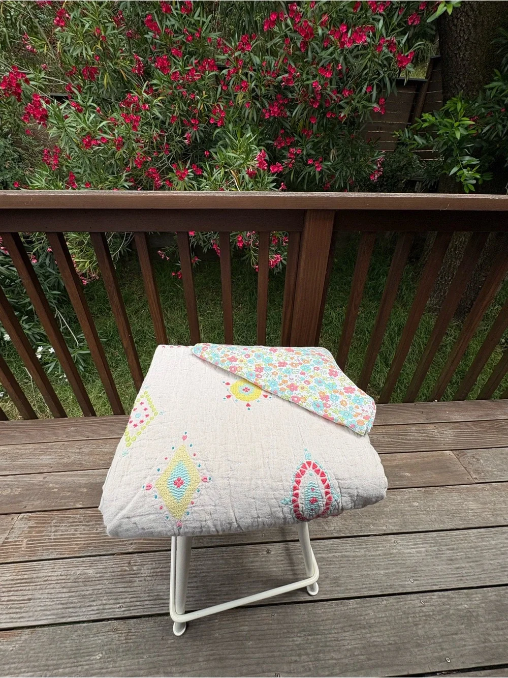 Jenni Kayne x Pottery Barn Kids / Quilt and complete sheet set (Twin size)